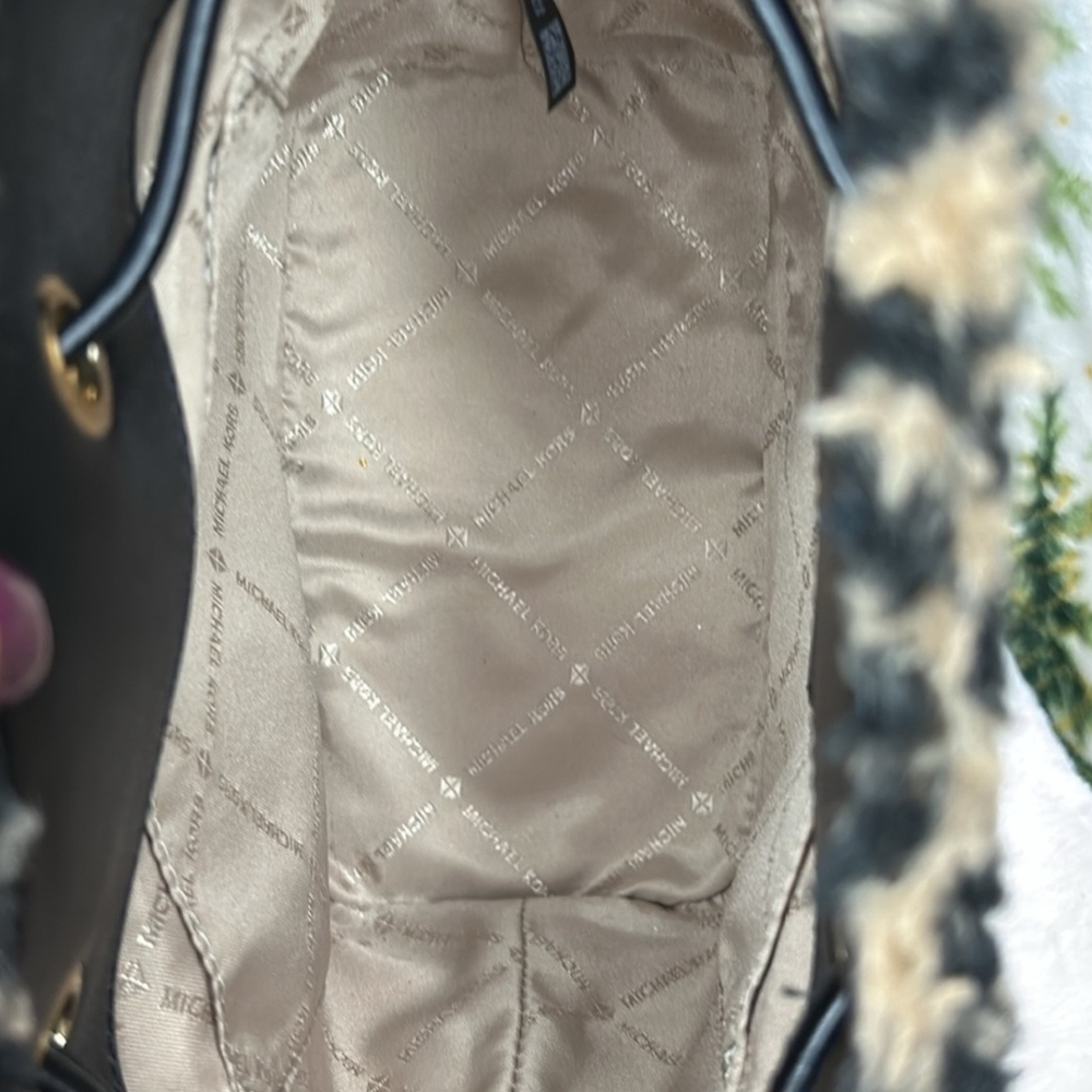 Michael Kors Black and Tan Teddy Bear Women's Bag...EUC - Picture 7 of 8